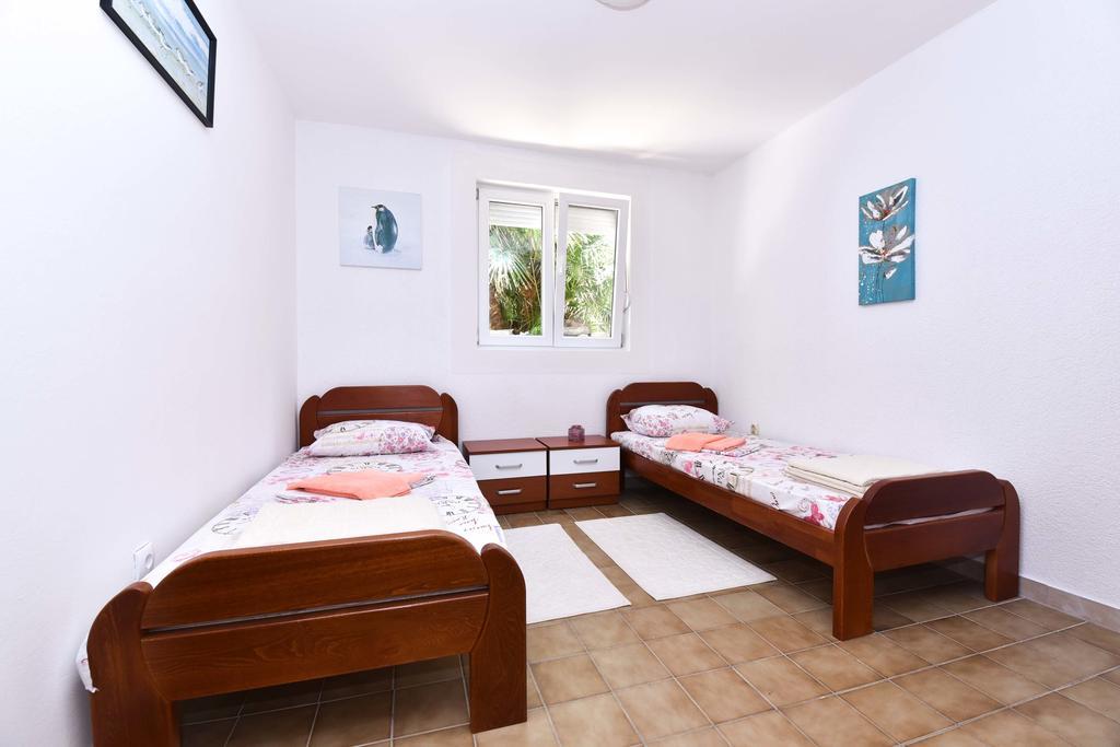 Vila Lucice Petrovac Exterior photo