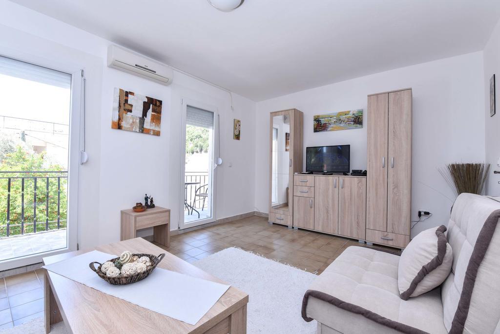 Vila Lucice Petrovac Exterior photo