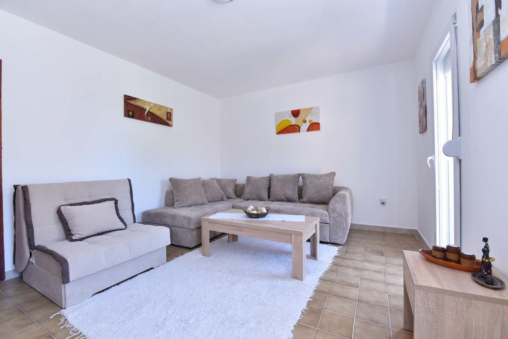 Vila Lucice Petrovac Exterior photo